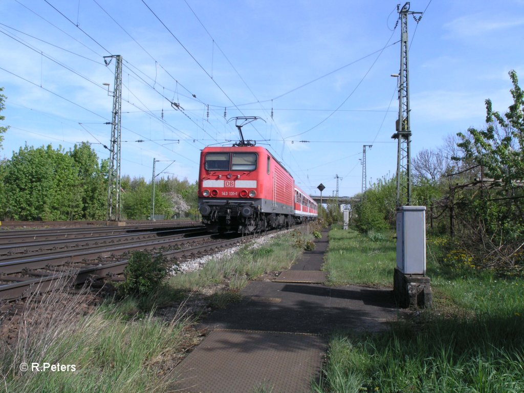 143 131-1 verl�sst Obertraubling mit der RB32527 nach Landshut. 29.04.10