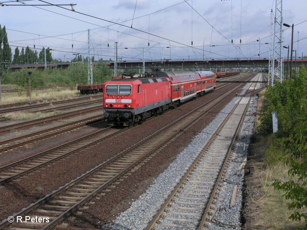 143 251-7 durchf�hrt Eisenh�ttenstadt mit den RB11 Cottbus. 12.08.08