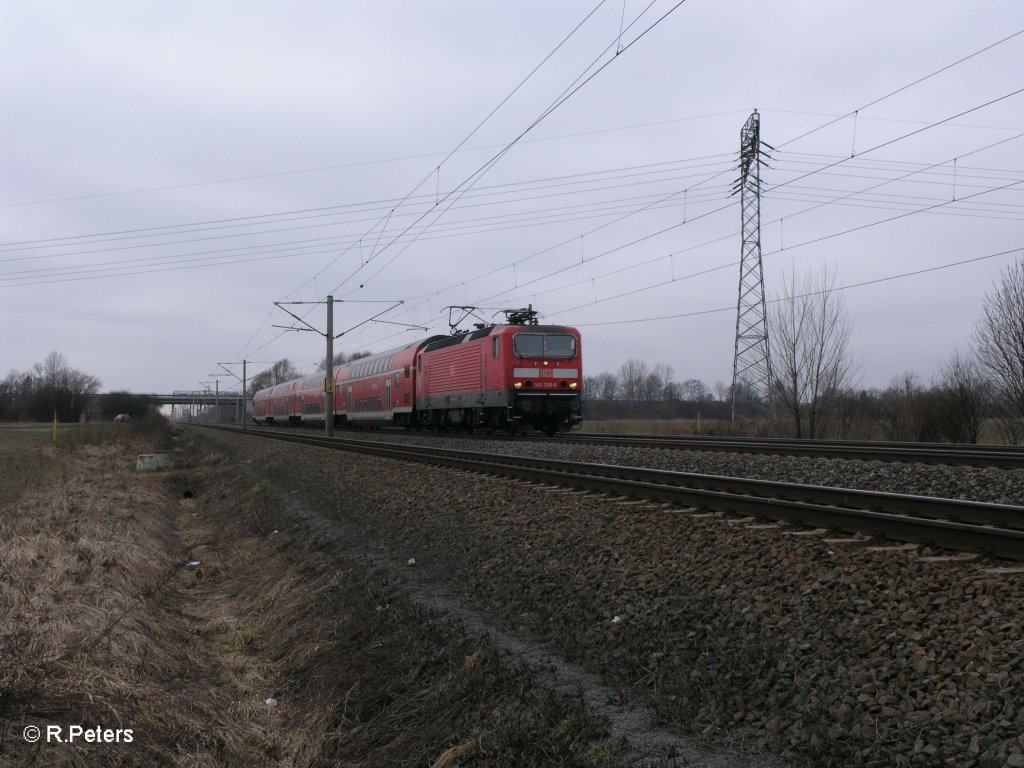 143 339-0 als RE nach Mei�en bei Borsdorf. 05.03.11