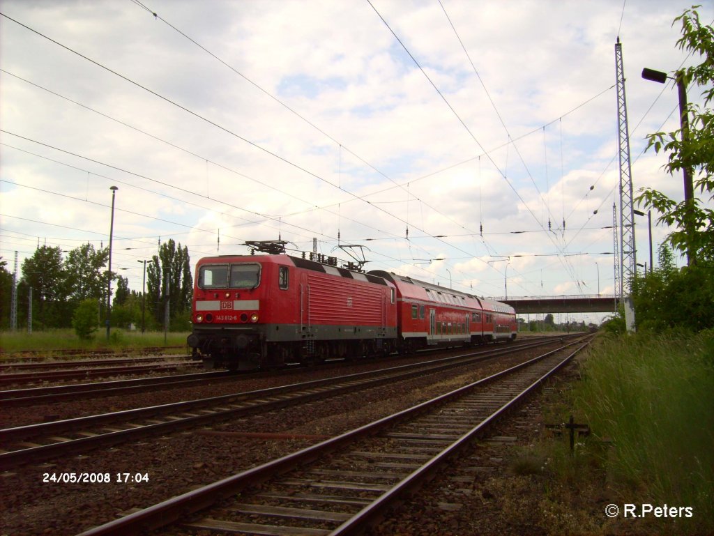 143 812-6 verl�sst Eisenh�ttenstadt auf dme Weg nach Cottbus. 24.05.08