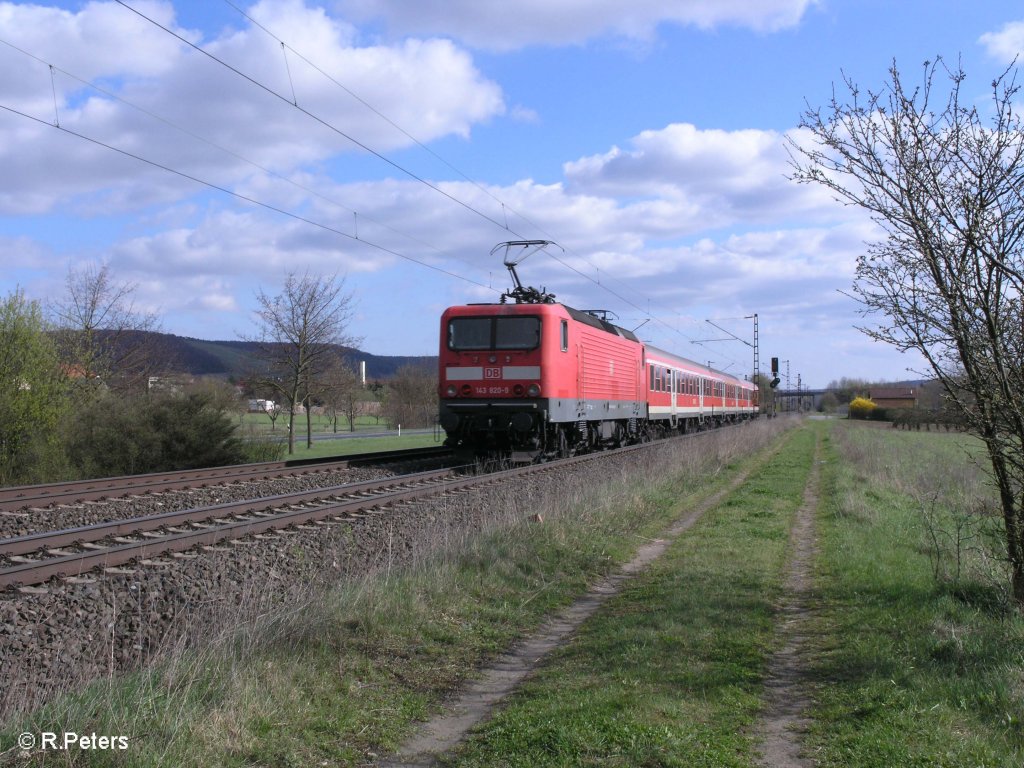 143 820-9 schiebt bei Th�ngersheim eine RB. 10.04.10