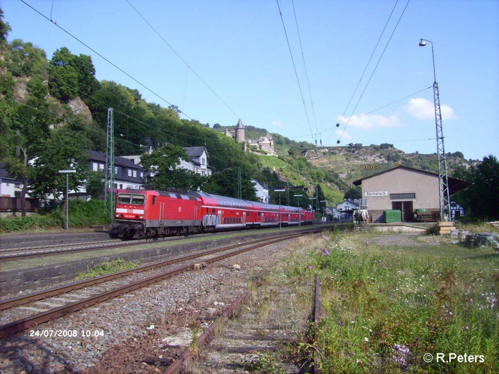 143 833-2 verl�sst Bacharach mit ein RE Mainz HBF am 24.07.08