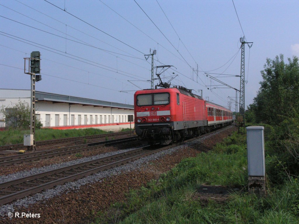 143 846-4 erreicht Obertraubling mit einer RB Eggm�hl. 01.05.09