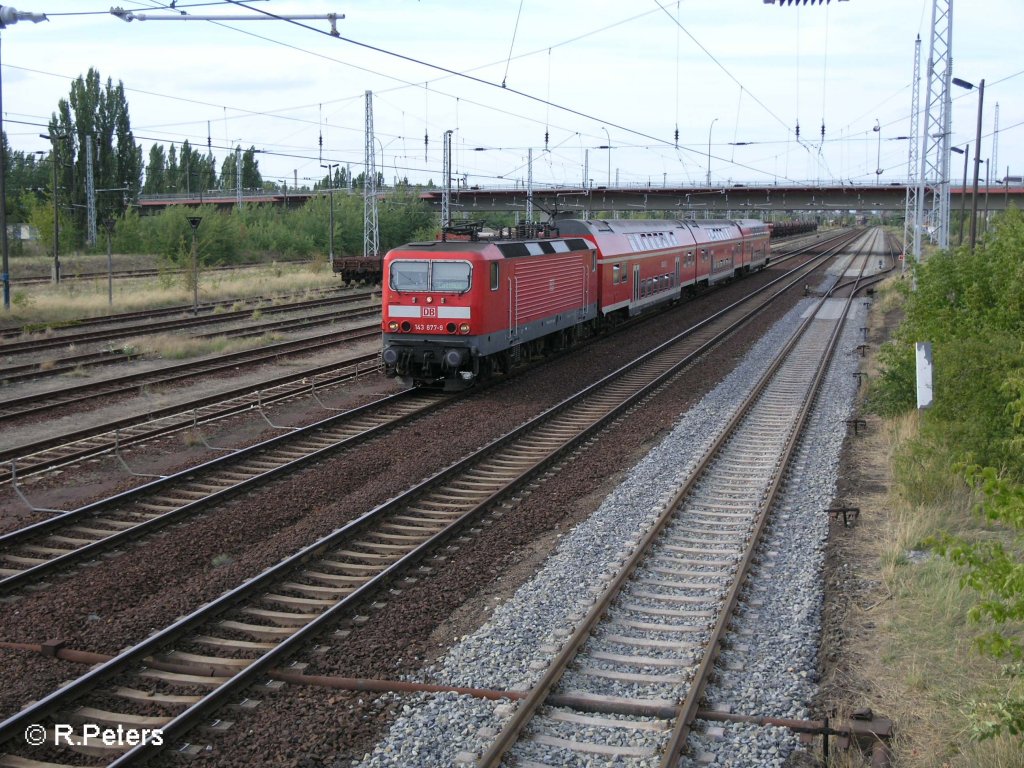 143 877-9 durchf�hrt Eisenh�ttenstadt mit ein RB11 Cottbus. 14.08.08