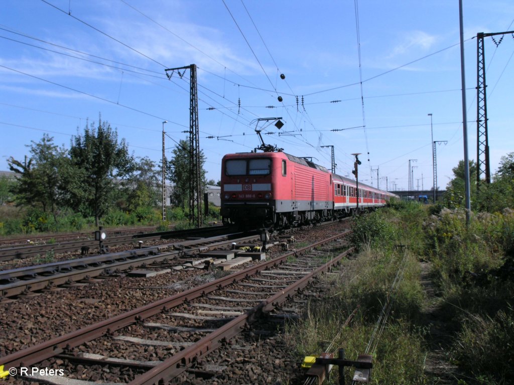 143 888-6 verl�sst Regensburg mit der RB 32117 Plattling geschoben. 09.09.09
