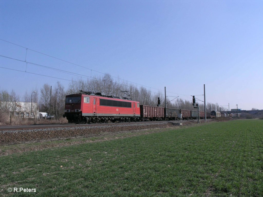 155 048-2 mit gemischten G�terzug bei Podelwitz. 29.03.11
