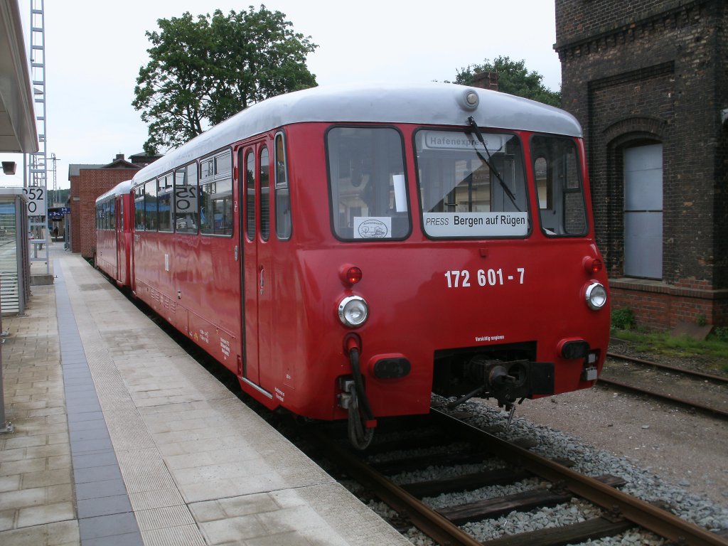 171 601/001 stand,am 30.Juli 2011,f�r die R�ckfahrt nach Putbus in Bergen/R�gen.