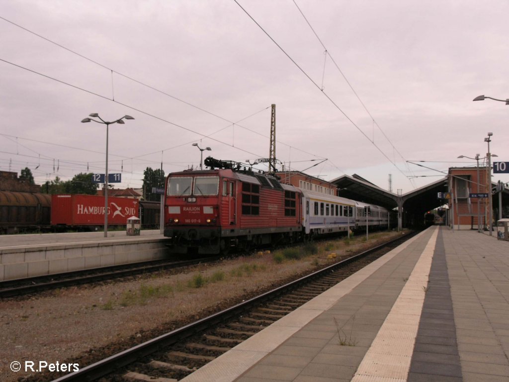 180 017-6 verl�sst Frankfurt/Oder mit BWE EC41 nach Warschau. 22.05.08