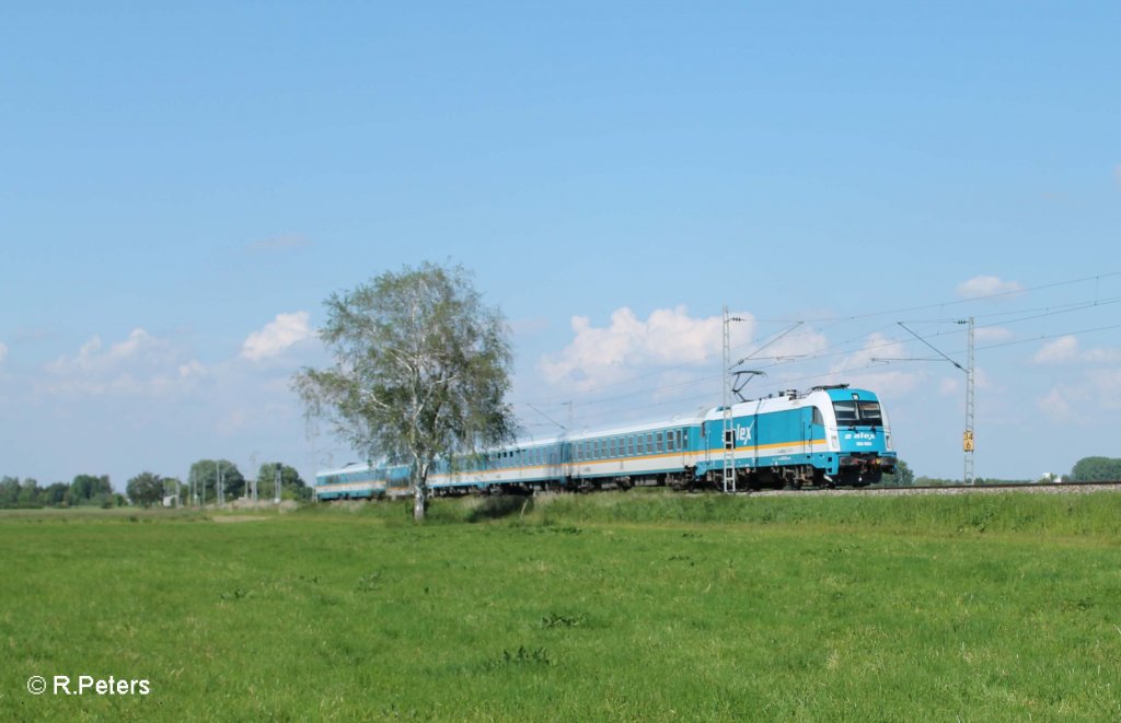 183 003 mit dem ALX 84115 Hof - M�nchen bei Pulling bei Freising. 08.06.13