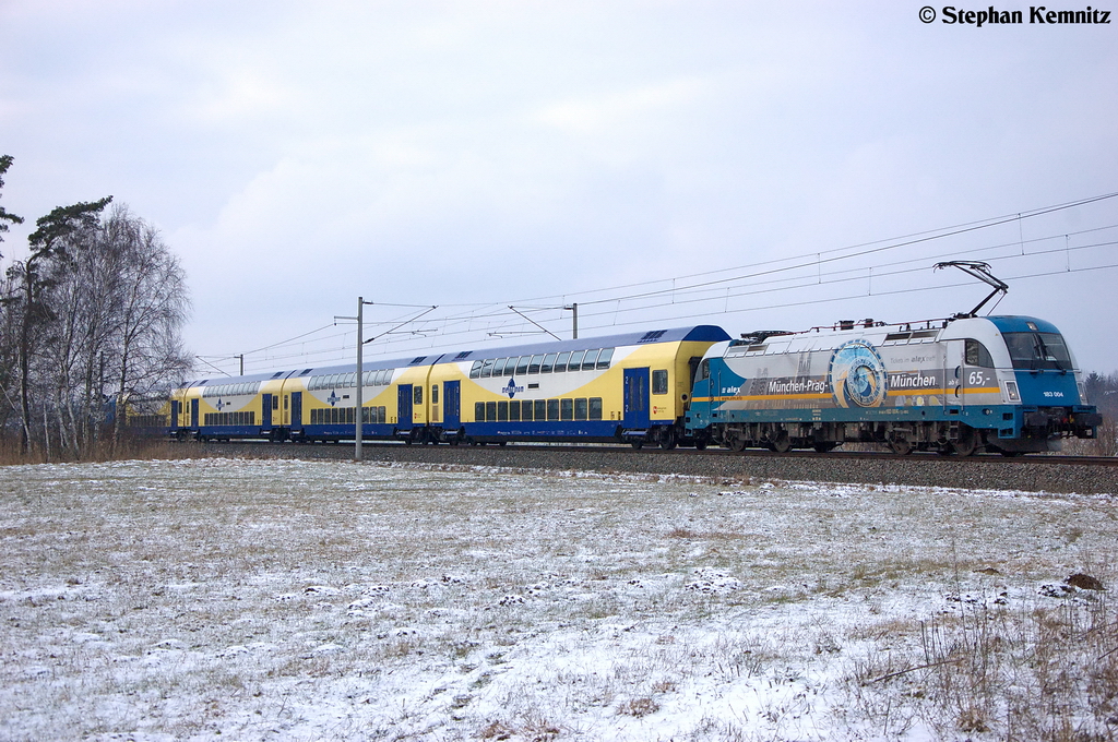 183 004-1  Mnchen-Prag-Mnchen ab 65 Euro  VBG - Vogtlandbahn GmbH fr ODEG - Ostdeutsche Eisenbahn GmbH mit dem RE4 (RE 37321) von Rathenow nach Ludwigsfelde bei Nennhausen. 13.01.2013