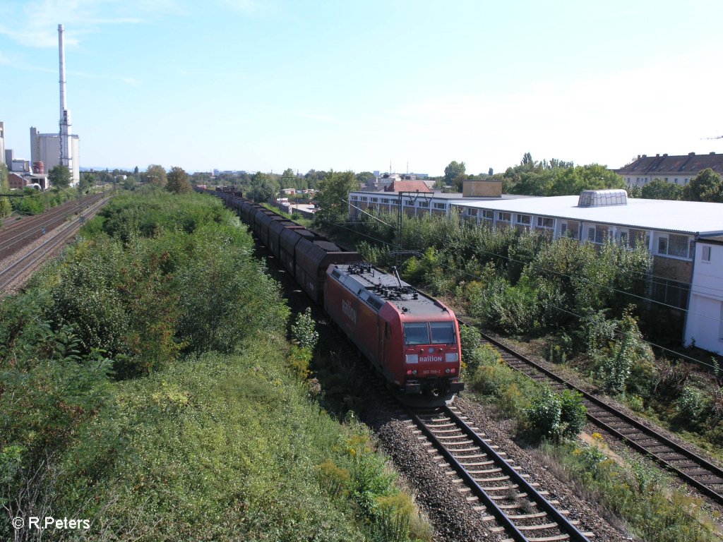 185 156-1 h�ngt am Schluss von ein Kohlezug. 09.09.09