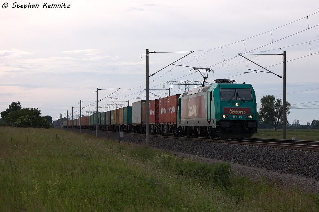185 612-9 PBG - Preussen Bahn GmbH mit einem Containerzug in Vietznitz und fuhr in Richtung Nauen weiter. Netten Gru� an den Tf! 17.06.2013