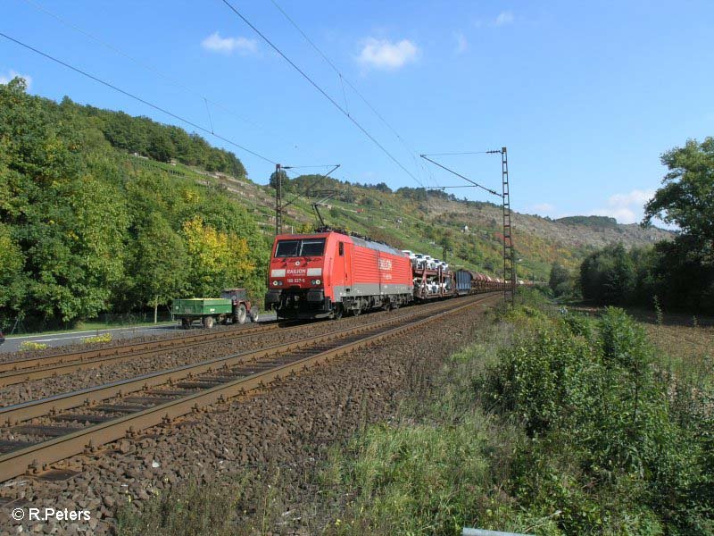 189 027-6 zieht ein gemischten G�terzug durch Gambach.27.09.08