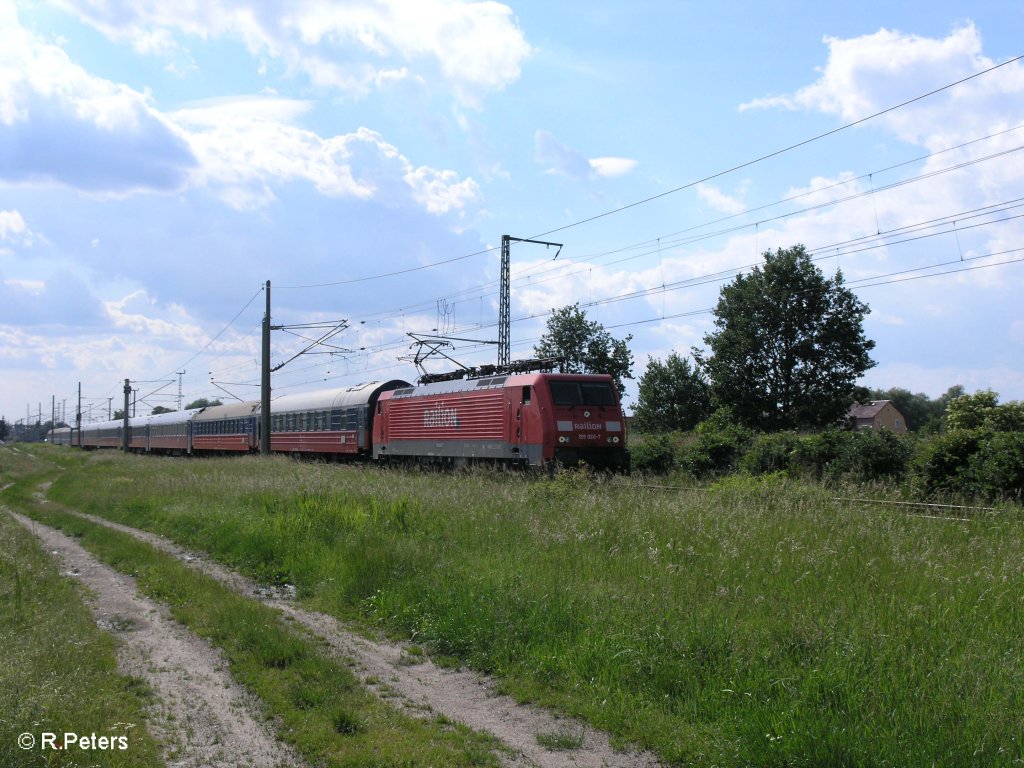 189 060-7 zieht bei Jacobsdorf(Mark)den D247 Moskva-Express. 02.06.09
