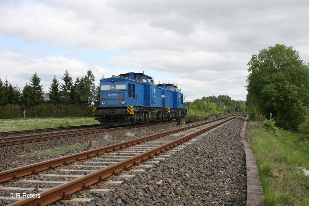 204 005-3 mit 204 010-6 bei Sch�nfeld. 13.05.12