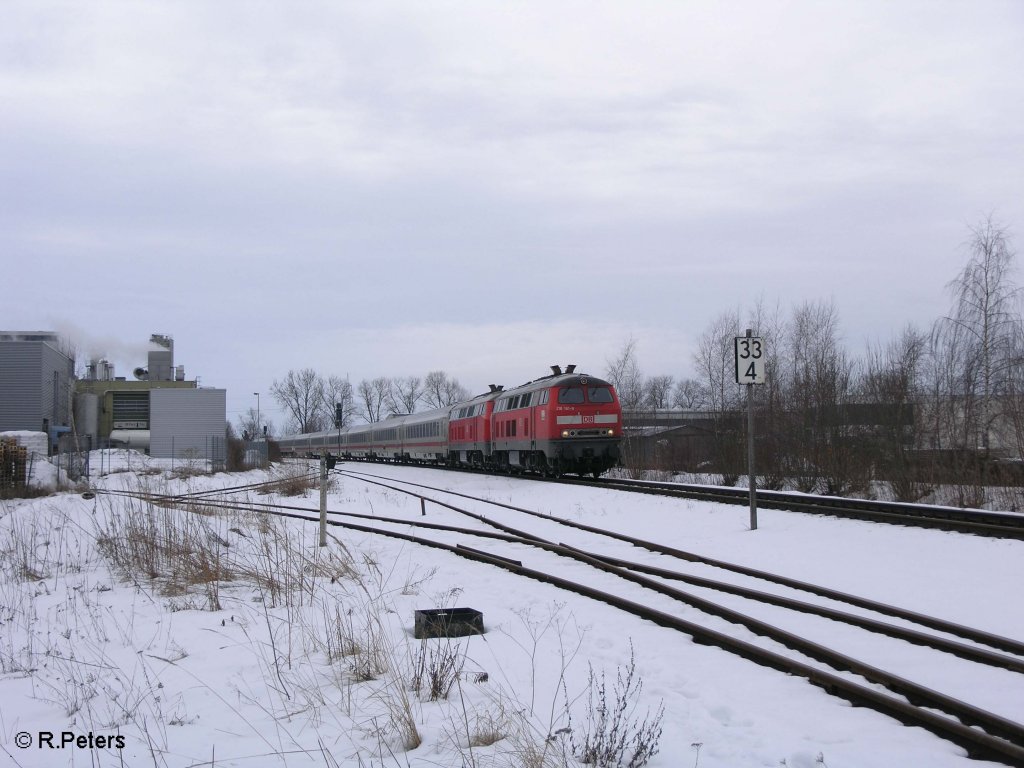 218 161-8 + eine Schwester Maschine fahren mit dem IC2012 nach Leipzig in Memmingen ein. 26.02.09
