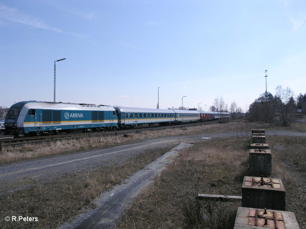223 065 verl�sst Wiesau/Oberpfalz mit dem ALX37976 nach Hof. 21.03.09
