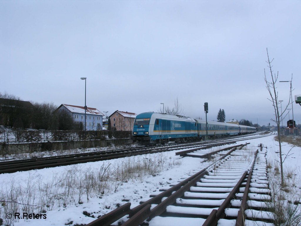 223 066 verl�sst Wiesau/Oberpfalz mit ALX37983 nach M�nchen. 14.12.08
