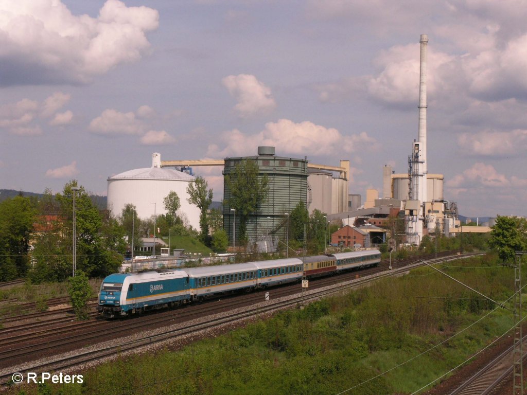 223 069 f�hrt mit ein Alex nach M�nchen in Regensburg ein. 03.05.08