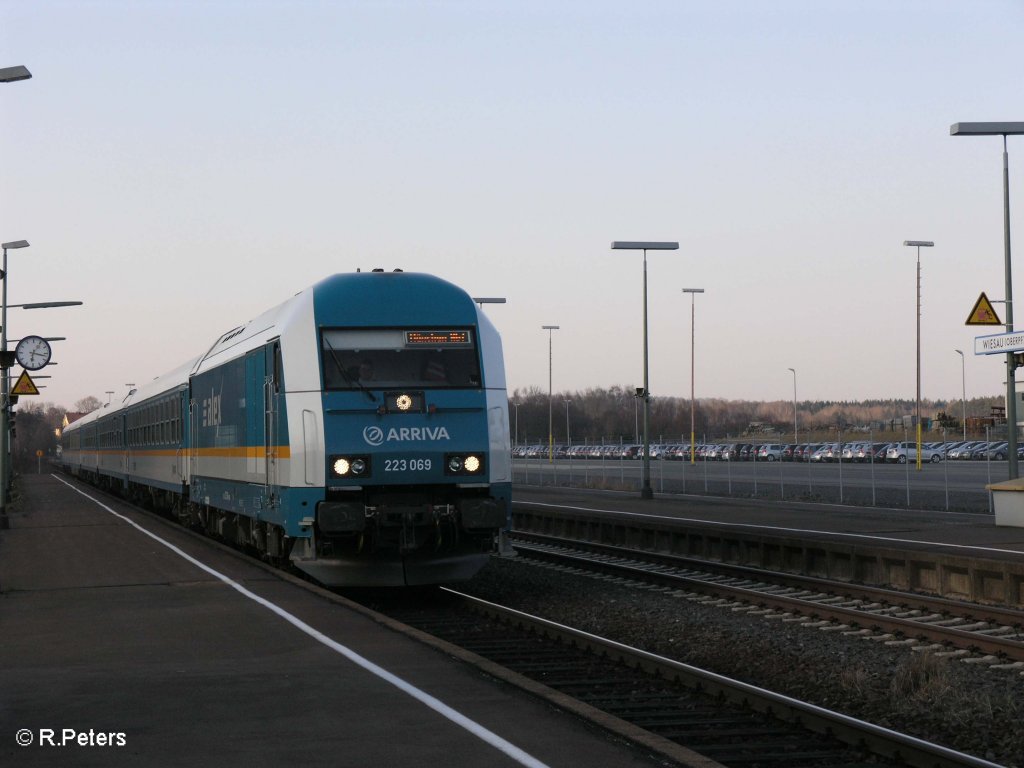 223 069 hat Wiesau/Oberpfalz mit den ALX37987 nach M�nchen erreicht. 02.04.09
