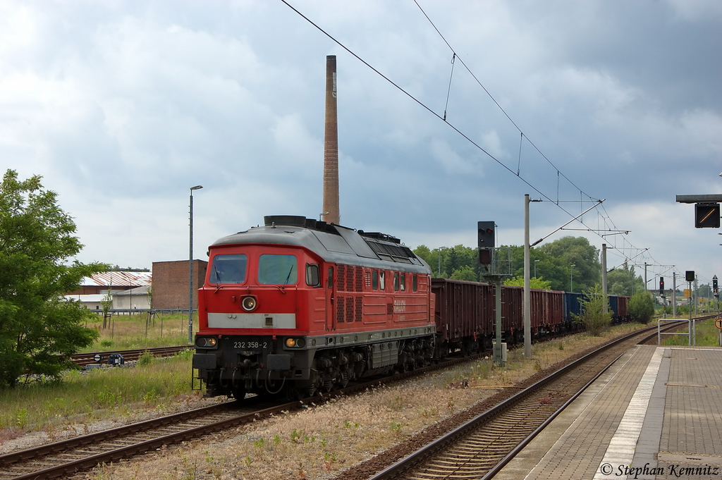 232 358-2 DB Schenker Rail Deutschland AG mit einem Eaos Ganzzug von der DB, PKP und CD aus Brandenburg-Altstadt �ber Rathenow umgeleitet und fuhr in Richtung Wustermark weiter. 07.06.2012
