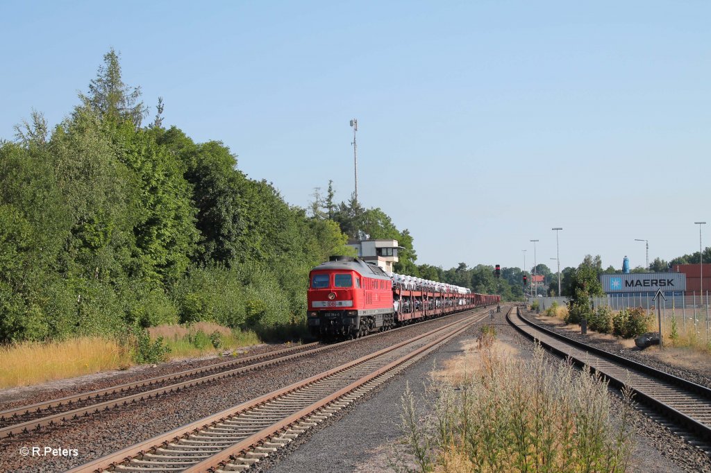 232 384-0 mit dem umgeleiteten 51683 Zwickau - N�rnberg bei der durchfahrt in Wiesau. 19.07.13