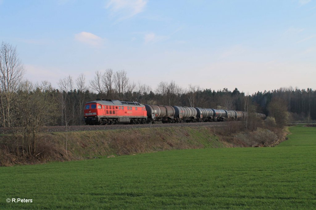 232 609-8 mit Kesselzug nach Marktredwitz s�dlich von Wiesau. 23.04.13