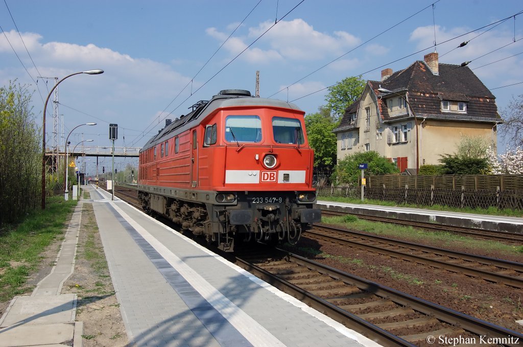 233 547-9 als Lz in Priort in Richtung Marquardt unterwegs. 19.04.2011