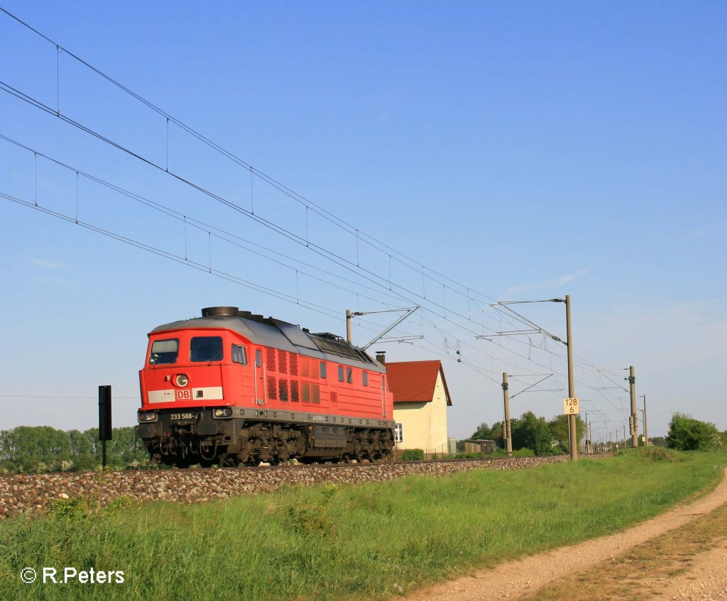 233 588-3 als Lz bei K�fering. 07.05.11
