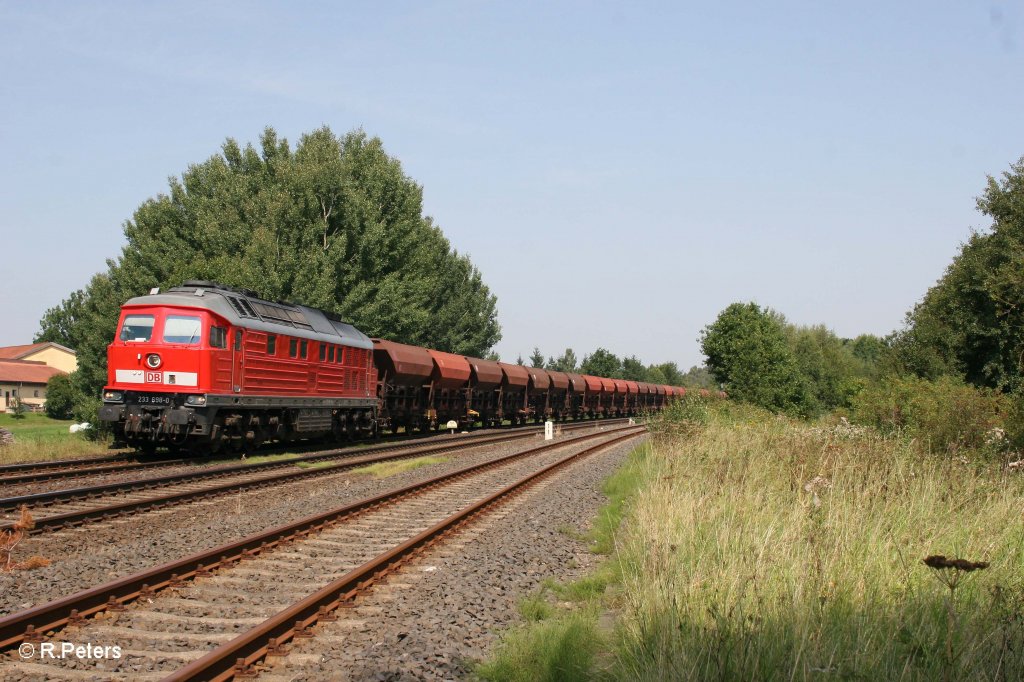 233 698-0 mit CFN 62725 Schotterzug aus Pechbrunn bei Sch�nfeld. 23.08.11