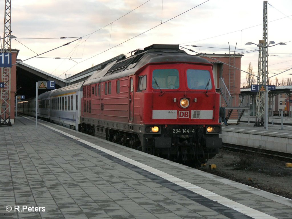 234 144-4 verl�sst Frankfurt/Oder mit den EC47 Berlin-Warzawa-Express. 19.03.08