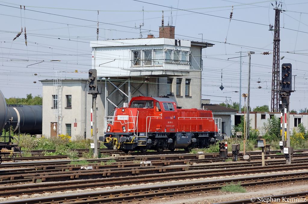 260 001-3 (261 001-2) northrail GmbH an DB Schenker vermietet warten in Gro�korbetha auf neue Rangiereins�tze. 26.07.2011
