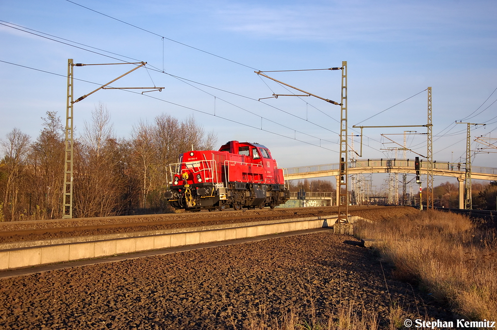 261 064-0 DB Schenker Rail Deutschland AG als Tfzt 54790 von Stendal nach Niederg�rne in Stendal(Wahrburg). 22.11.2012