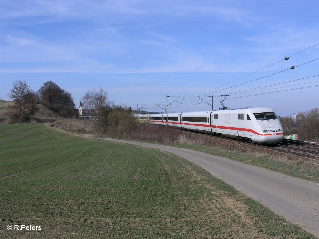 401 015-3  Regensburg  nach M�nchen bei Fahlenbach. 24.03.11