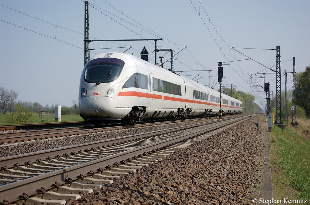 411 076-3  Coburg  als ICE 804 von Berlin S�dkreuz nach Hamburg-Altona in Friesack(Mark). 21.04.2011