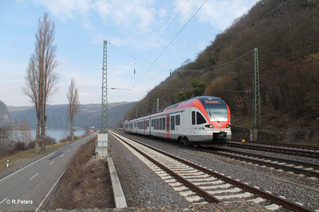 414 auf dem Weg nach S�den beim Lorelay Betriebsbahnhof. 08.03.13
