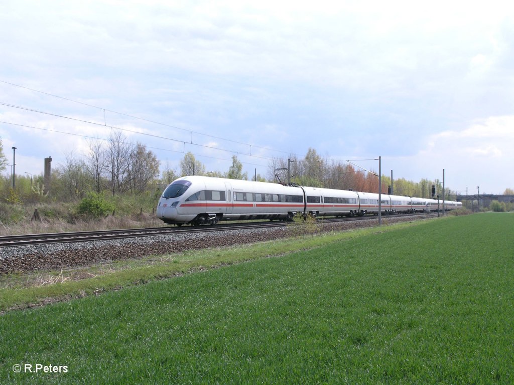 415 024-9 „Hansestadt Rostock“ + 003 „Altenbecken“  als ICE 2208 Leipzig HBF – Berlin Gesundbrunn bei Podelwitz. 16.04.11

