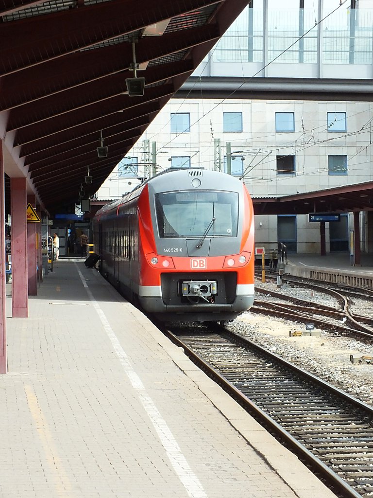 440 029 steht am 3.8.13 als RE nach M�nchen in Ulm.