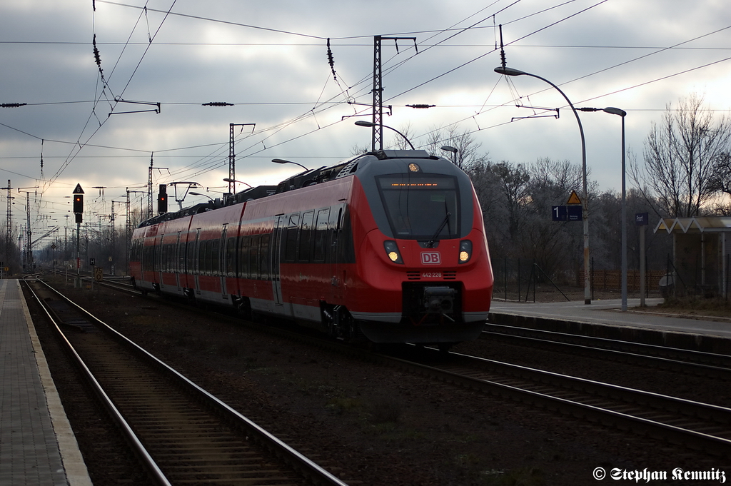442 228/728 DB Regio AG - Region Bayern  S-Bahn N�rnberg  auf Testfahrt in Priort in Richtung Hennigsdorf(b Berlin) unterwegs. 25.01.2012