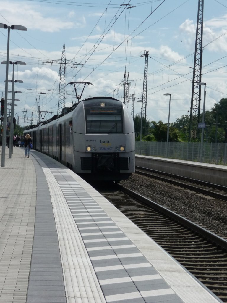 460 013 steht am 06.08.2012 in H�rth.