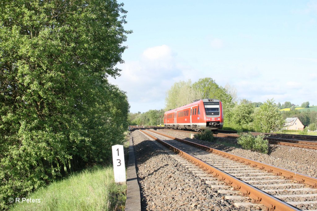 612 594 als RE3692 Regensburg - Gera bei Sch�nfeld. 13.05.12