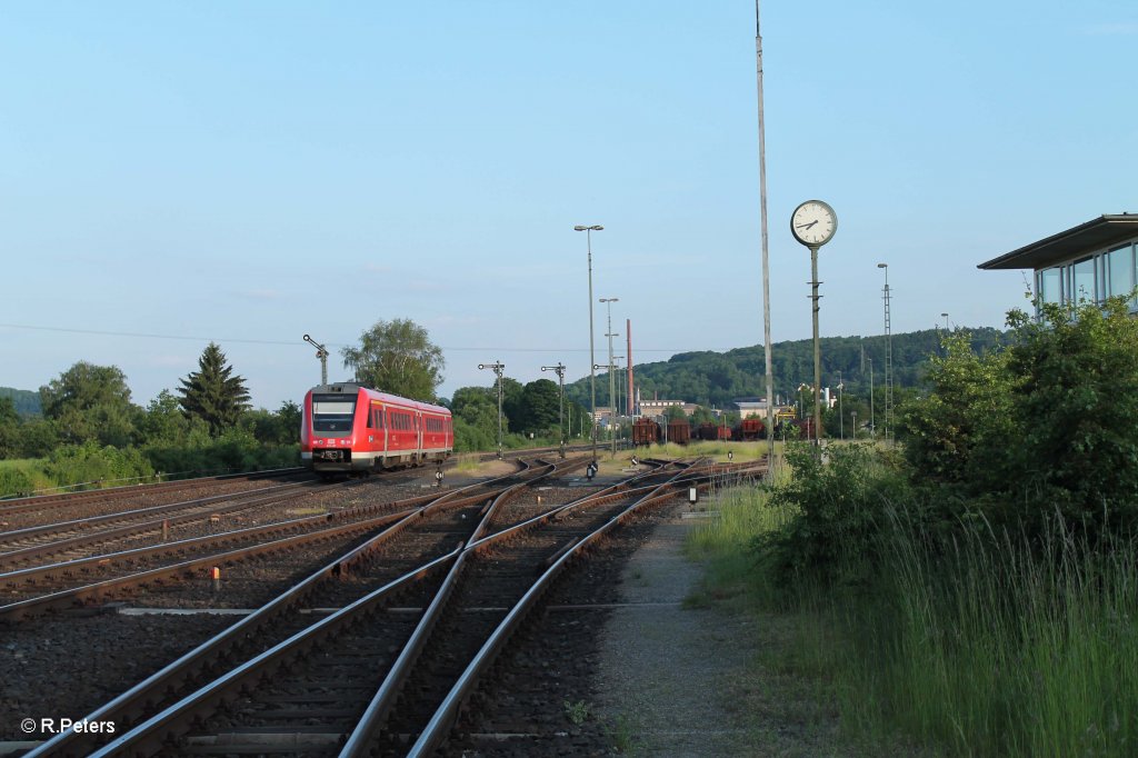 612 987 als RE 3567 N�rnberg - Schwandorf - Regensburg bei Luipoldh�he. 08.06.13