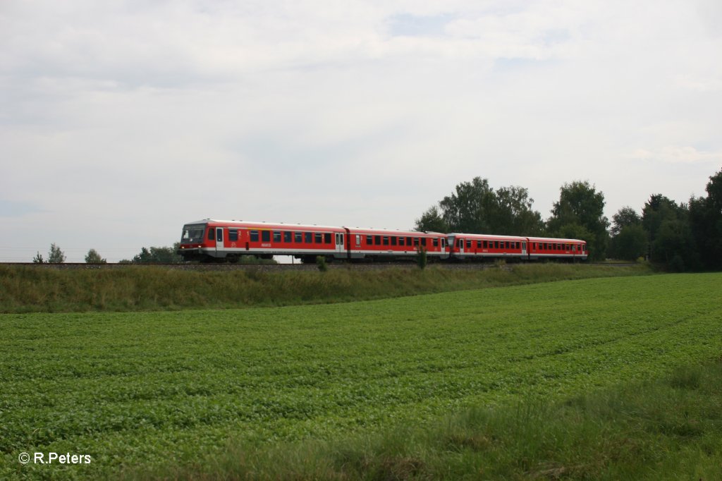 628 424 + 628 423 als RE 68857/68858 (= Ersatzzug f�r RE 3697/3698) nach Hof bei Unterh�lau. 02.09.11
