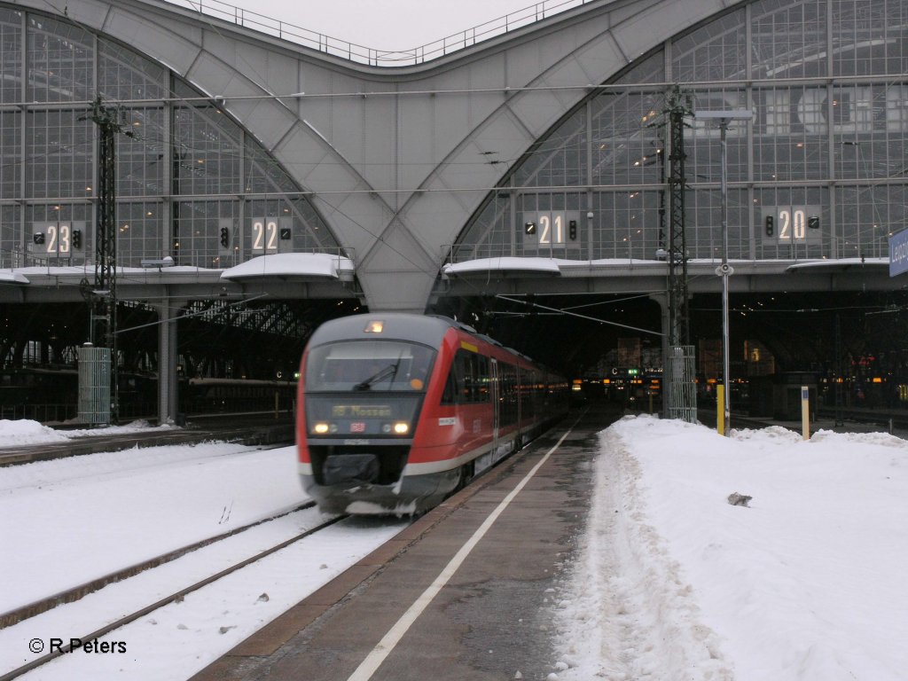 642 544 verl�sst Leipzig mit einer RB Nossen.20.12.10