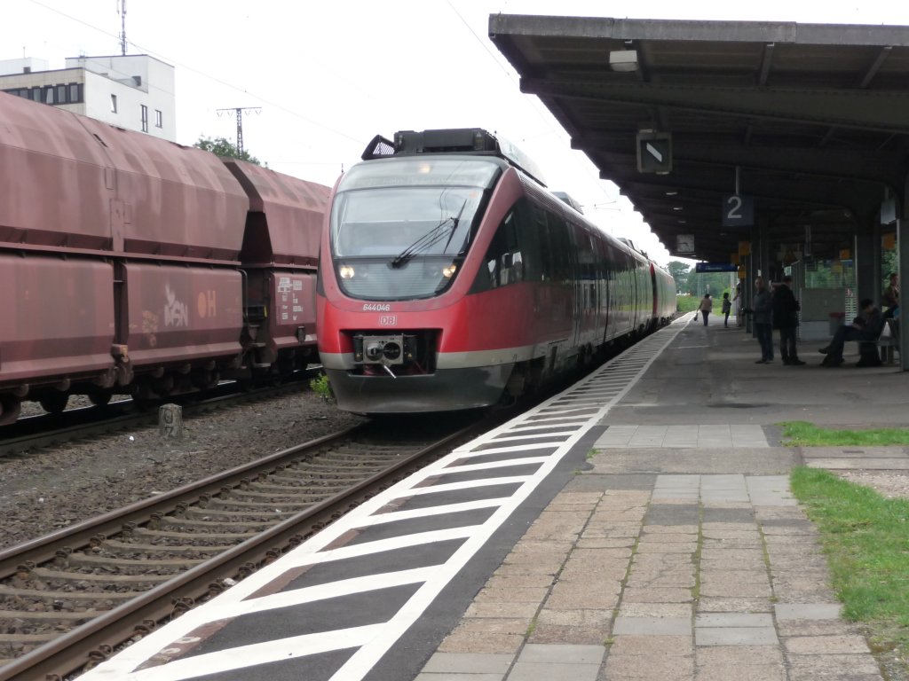 644 046 ist am 08.08.2012 in K�ln-West zum Halten gekommen.