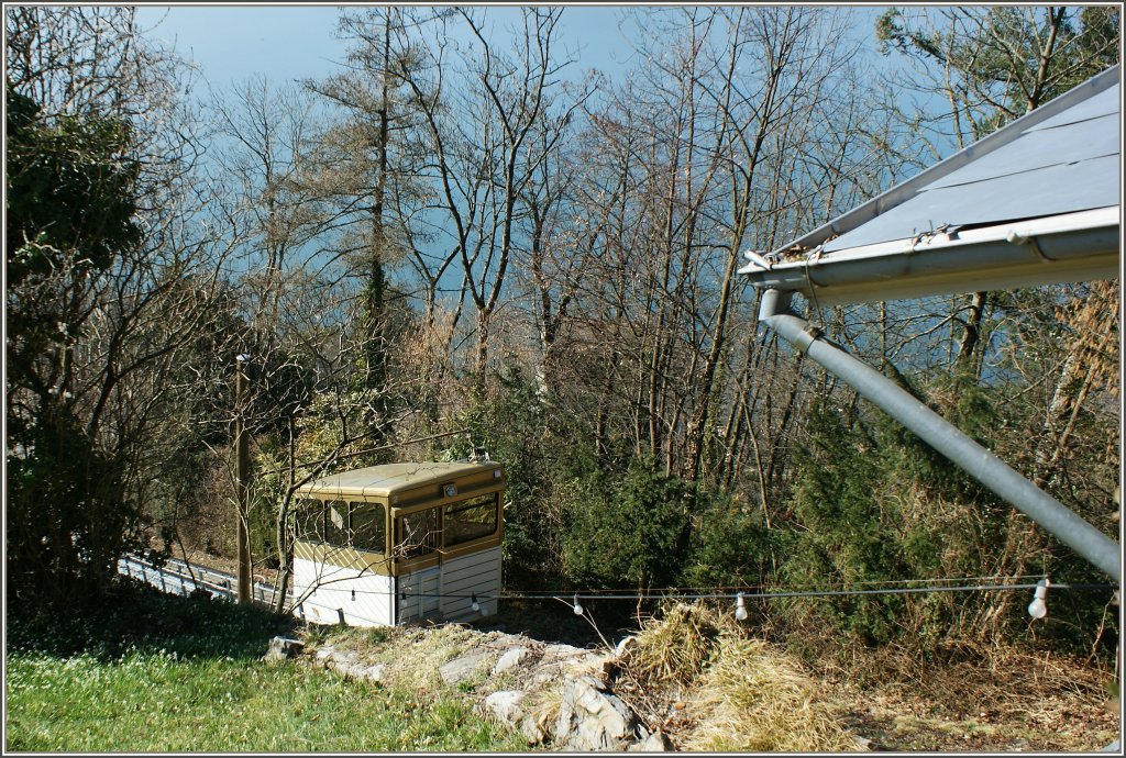 Auch das gehrt zur Goldenpassgruppe: Die Standseilbahn Territet-Glion.
(14.03.2012)