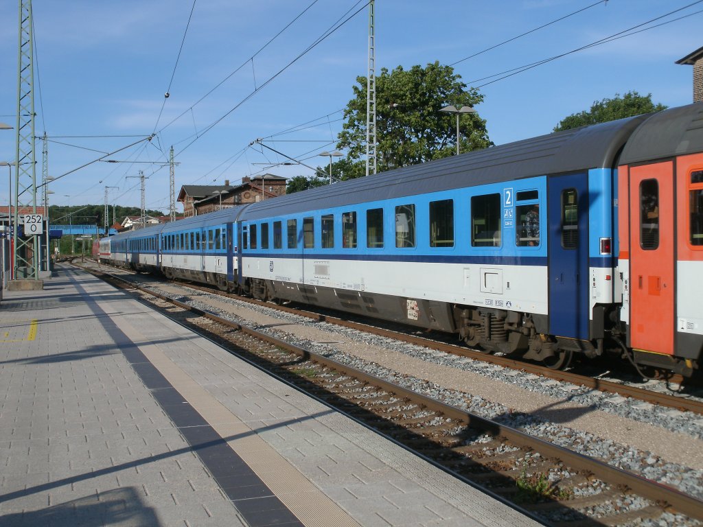 CD-Wagen Bmz in neuer Farbgebung im EC 378 Wien-Binz,am 10.Juni 2011,in Bergen/Rgen.