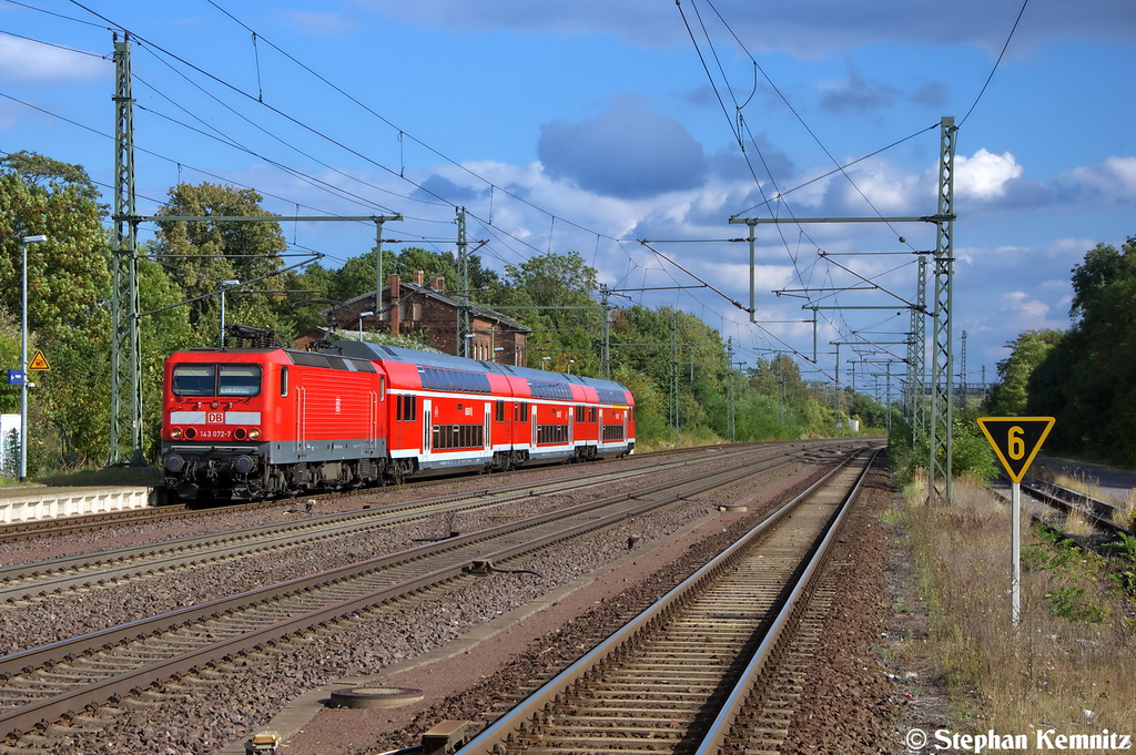 Die neu Magdeburgerin (ex Cottbuserin) 143 072-7 mit der RB31 (RB 17920) von Burg(Magdeburg) nach Braunschweig Hbf in Niederndodeleben. 28.09.2012