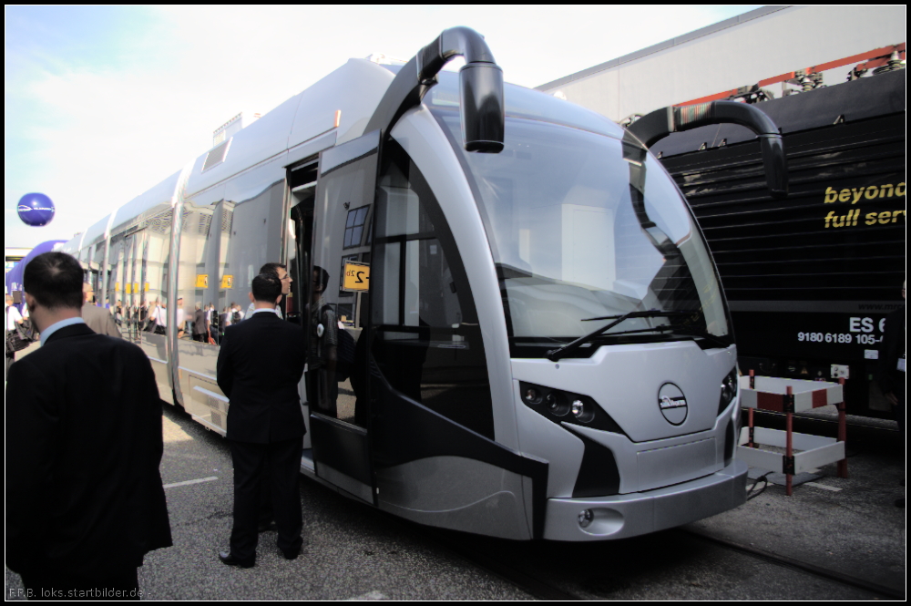 DURMAZLAR Metallic Silkworm aus der T�rkei auf der InnoTrans 2012 in Berlin