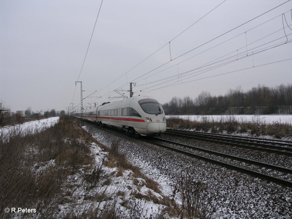 Ein 411er als ICE 23 Dortmun – Wien bei Obertraubling. 09.01.10
